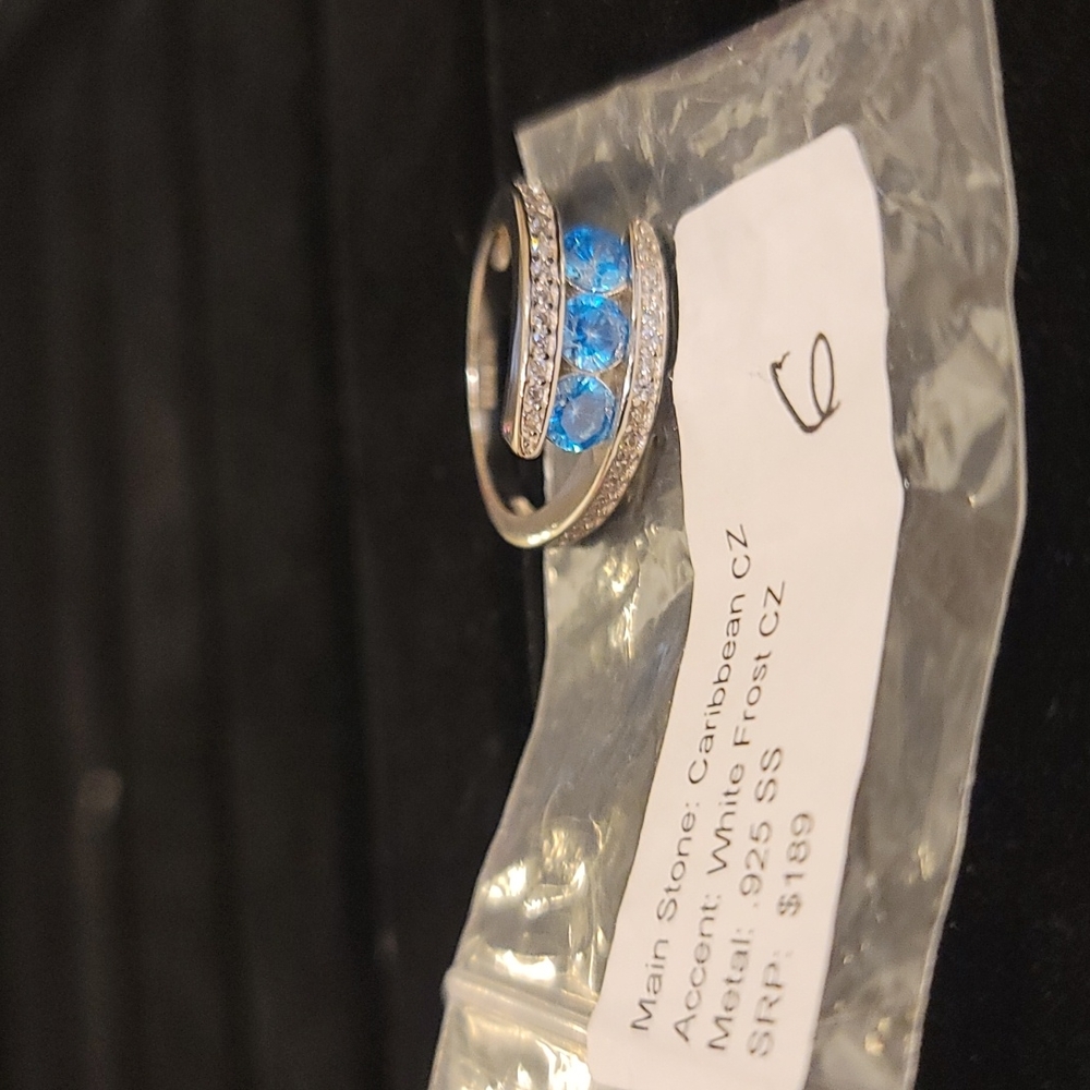 🛍Size 6 Sterling Silver Ryze ring🛍